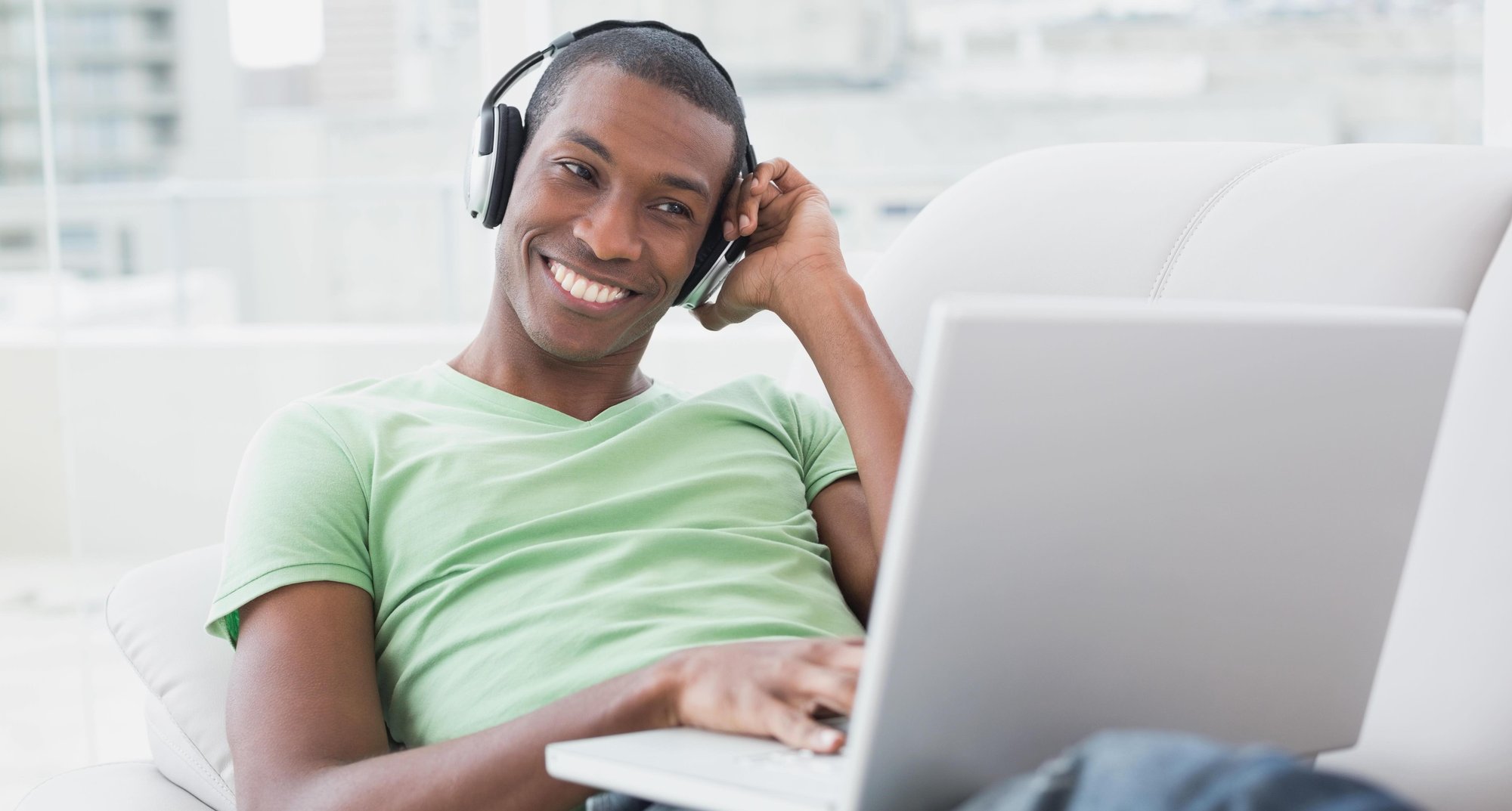 blog_header_art-and-science-of-curating-music-for-sleep