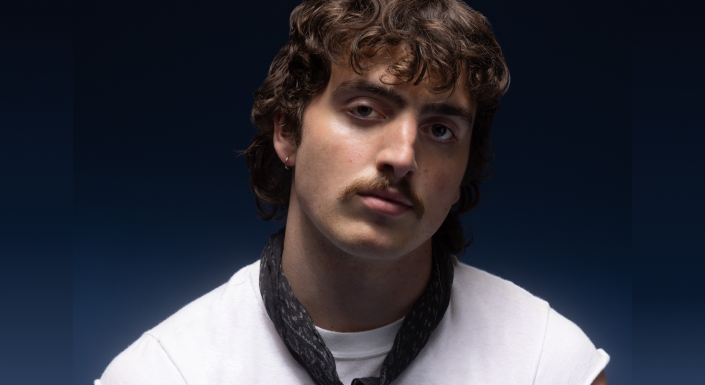 Modern country meets '70s rock warmth. Shimmering guitars and crossover energy: Dwight Yoakam, Warren Zevon, Benson Boone, etc.